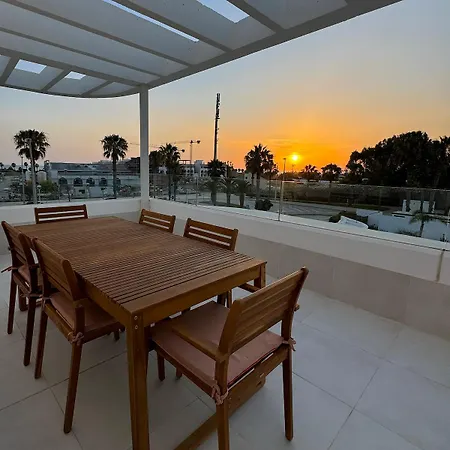 Penthouse Duplex With Jacuzzi, 5 Min To * Chipiona