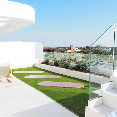 Penthouse Duplex With Jacuzzi, 5 Min To